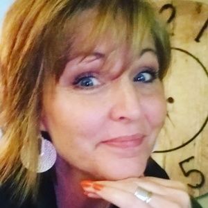 Meet your Posher, Cheri